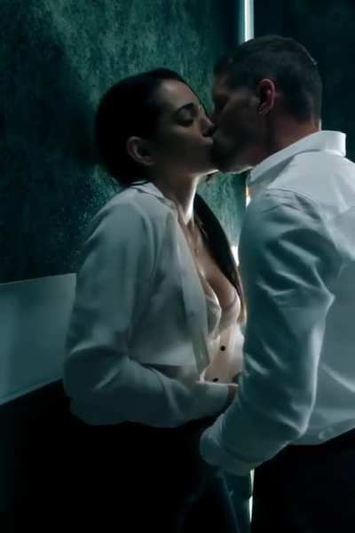 Natalie Martinez 