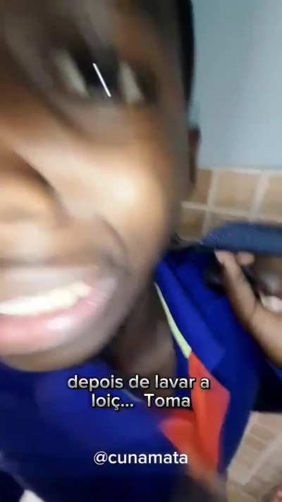 Pisca baixo kkkkkkkkkk