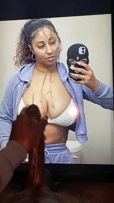 Haha davis gf @Ridi<wbr>culou<wbr>slybo<wbr>mbb