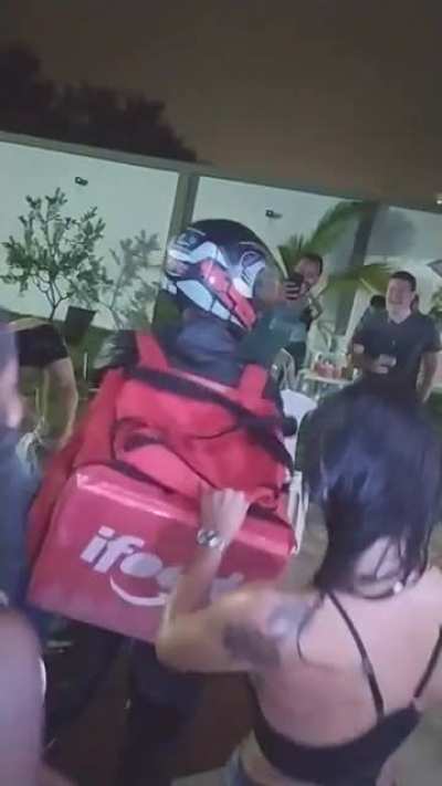 that's why Ifood do Brazil takes so long