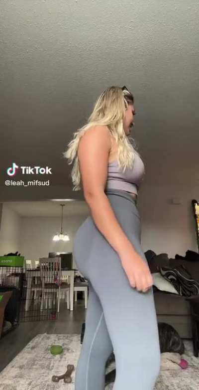 LIFT THEM SHORTS UP