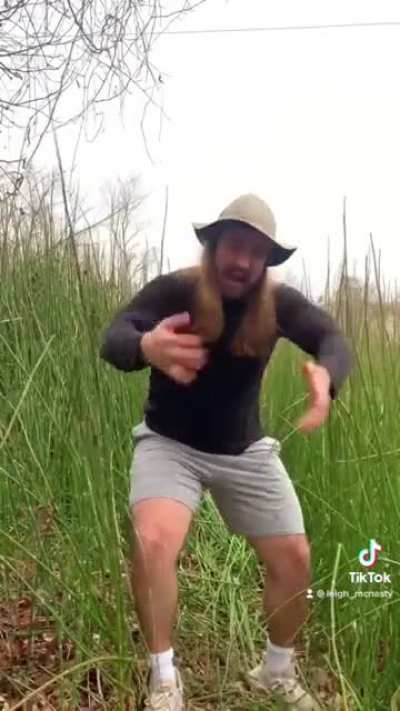 Gotta watch for them sea turtles!