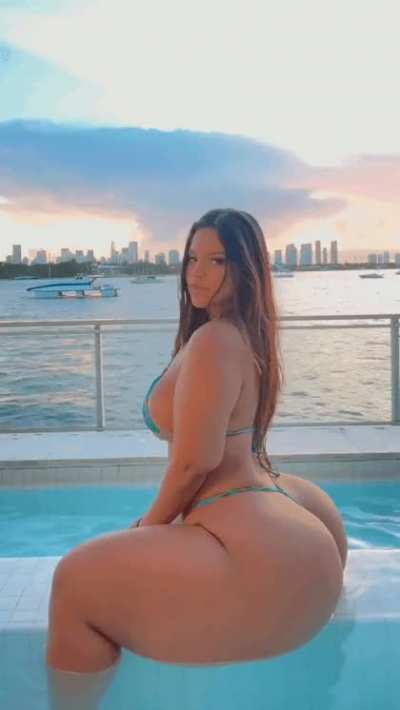 Damn!<wbr>!🔥🔥🔥