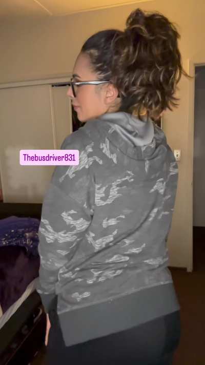 That sounded like a fat duck 🦆 lol hit me up for my fart menu 💗 teleg<wbr>ram:t<wbr>hebus<wbr>drive<wbr>r831
