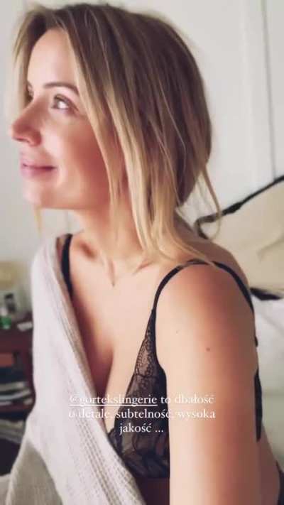 Anna Dec
