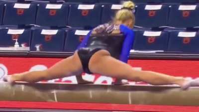 Florida’s Alyssa Baumann 🇺🇸 🤸‍♀️