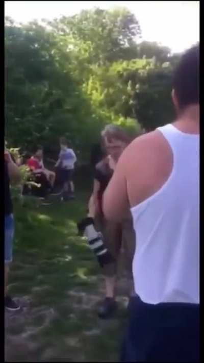 this bitch ass mf acting like he did nothing after pushing a photographer in water causing 3000£ 4K camera damage
