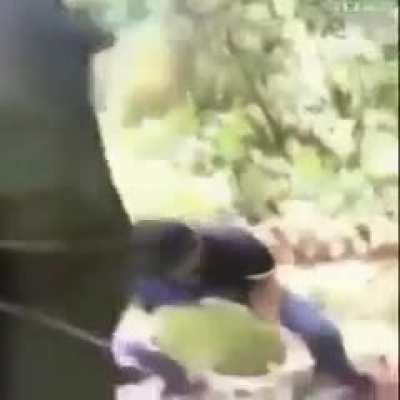 Nada como um clássico meme de brasileiro se ferrando kkkkkkkkkkkkk