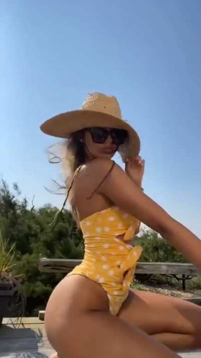 Sexy Yellow