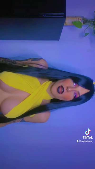 @nickybrum_