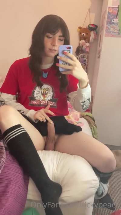 Icky Peach gets hard