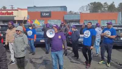 Hundreds of rideshare drivers are taking to the streets today in support of the Rideshare Drivers' Justice Bill to forge a new path so they can join together in a union and bargain across the entire rideshare sector, regardless of what app or company they