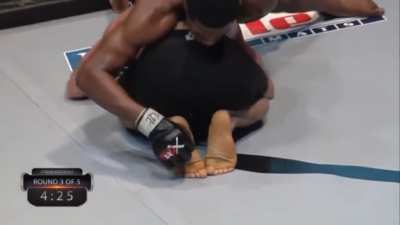 Kevin Holland tickling his opponents feet