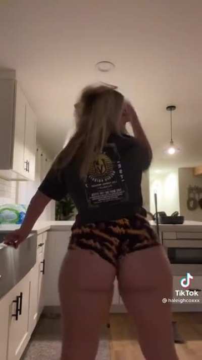 GAHDAMN THE JIGGLE