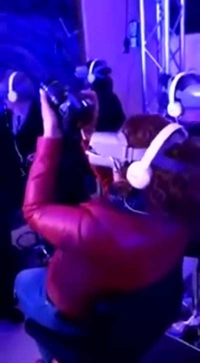 HMC when she try to record VR