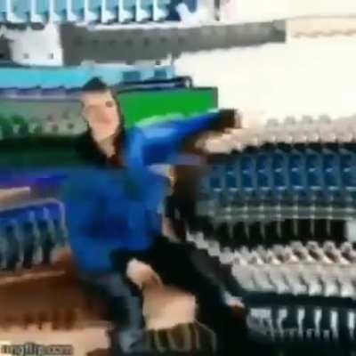 Últimamente me siento re vacío man y ya ni tengo amigos lo único que hago es ver monas chinas y sentirme miserable re que ni les importa, bueno intentaré subir monkis y historias cripis de vez en cuando aquí por si les interesa😔👍