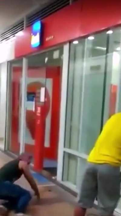 Fica quietinho e não se mexe!