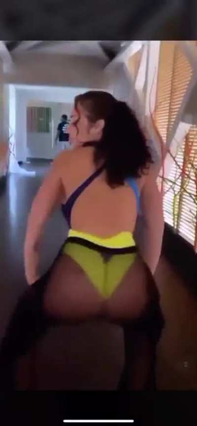 😫🤤
