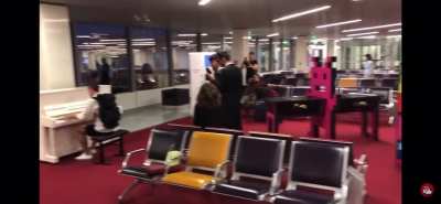 That master pianist that randomly blesses you at the airport. Id miss my flight for this, sorry not sorry. Kudos to Evangy, who wrote this masterpiece and performed it for everyone.