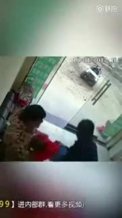 Child kidnapping is a big business in China