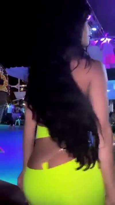 🍑👅