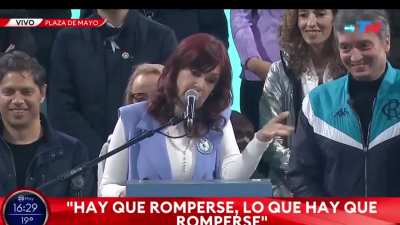 Frases de políticos que recuerden , para acompañar estos días de lluvia 