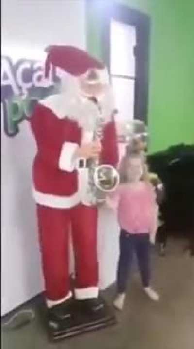 Santa animatronic isn’t very stable