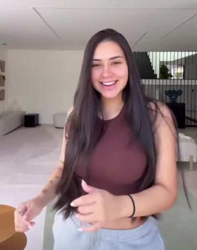Tainá costa
