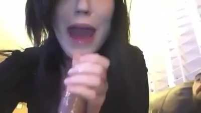 Girlfriend Gets Surprise Cum in Her Mouth