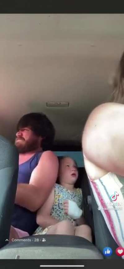 Drive thru safari gets chaotic