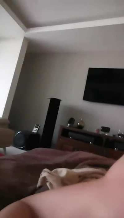 living room pull out bed sex when you're at the paren<wbr>ts🤷🏼‍<wbr>♀️ still gotta nut