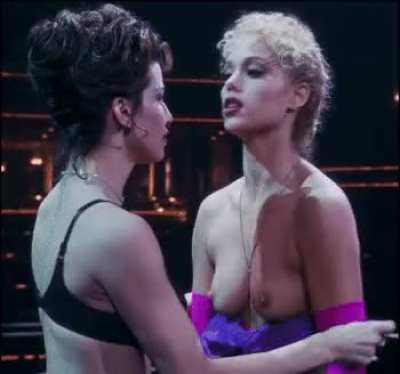 Gina Gershon & Elizabeth Berkley 1995