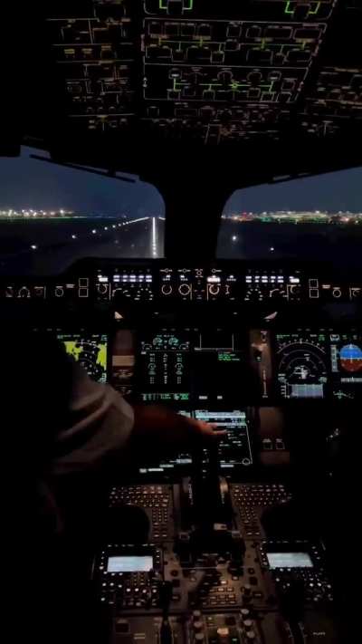 A350 night takeoff from London