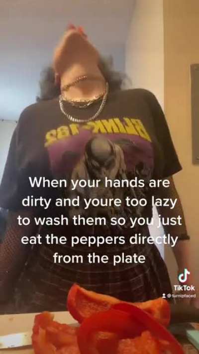Pepper plate pepper plate no hands no hands