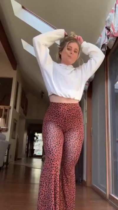 Tight in pink