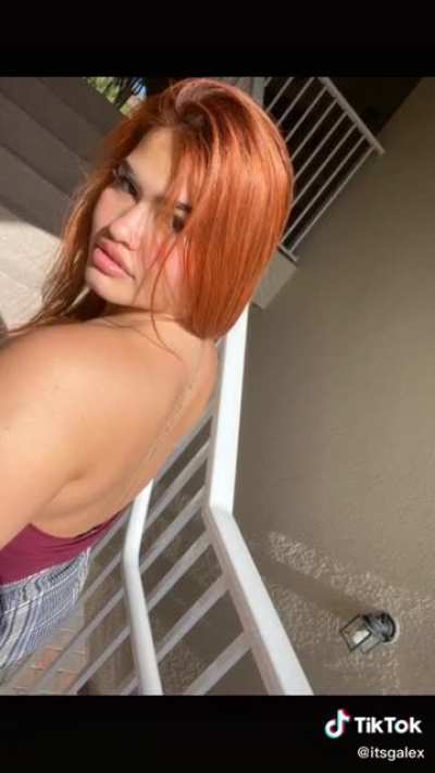 Huge titty and fat ass Latina 😍