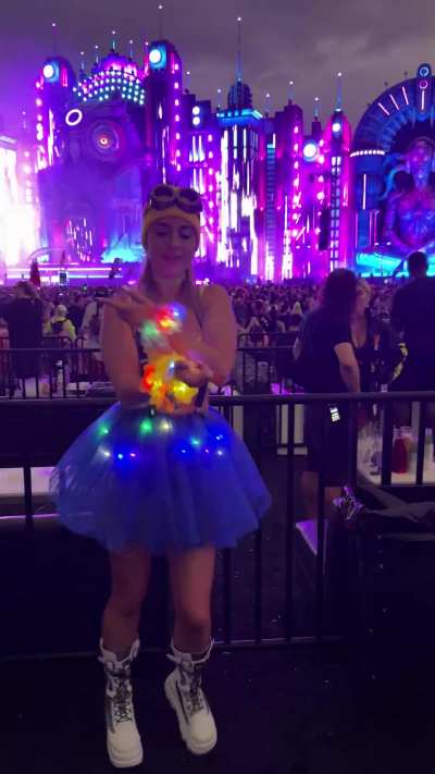 Boobies out at EDC