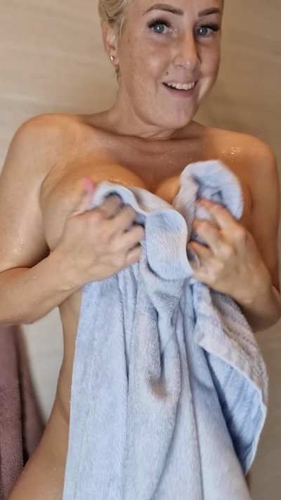 I'm alone and horny