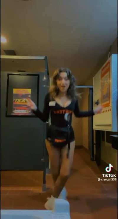 Hooters