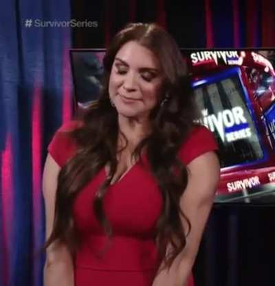 Stephanie Milf McMahon know how to tease us all