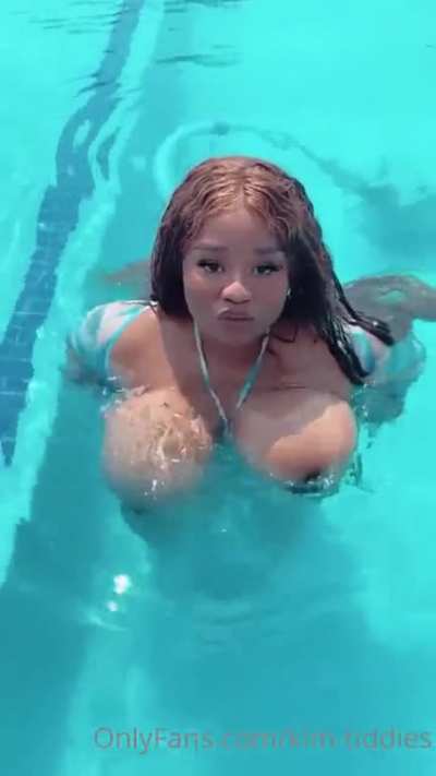 Stop everything & check out Onlyfans: Kim-Tiddies 🤩 You won't be disappointed 🤤