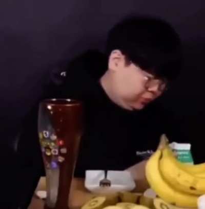 Does anyone have more videos where people just pour stuff and completely miss