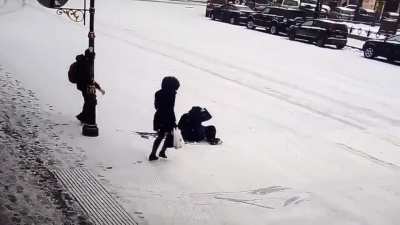 Harry up! Let's go help her.
