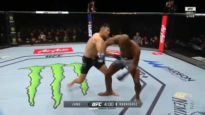 Da Un Jung knocks out Mike Rodriguez with a loud punch. He fights Smilin' Sam Alvey on UFC 254
