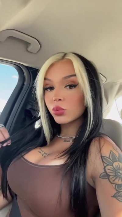 Cora Jade