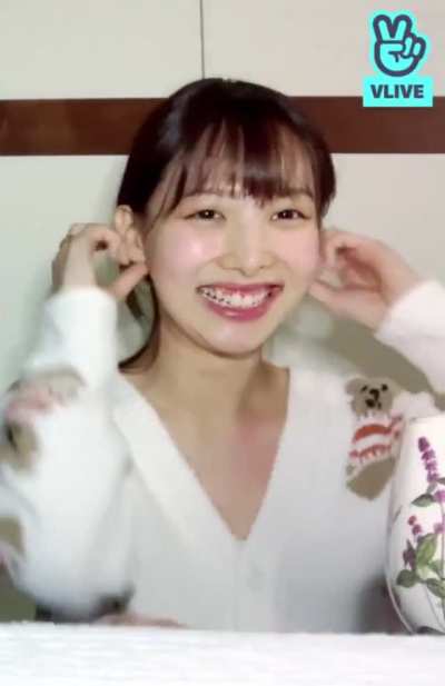 210120 - Nayeon's amazing smile