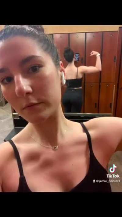 Any lifters/fitness accounts I should follow?