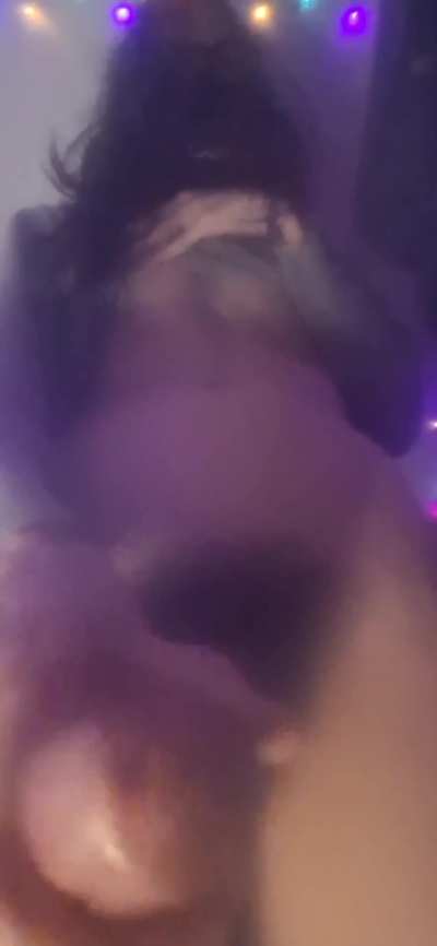 CATCH MY GIRLCUMMIES WITH UR FACE >:D