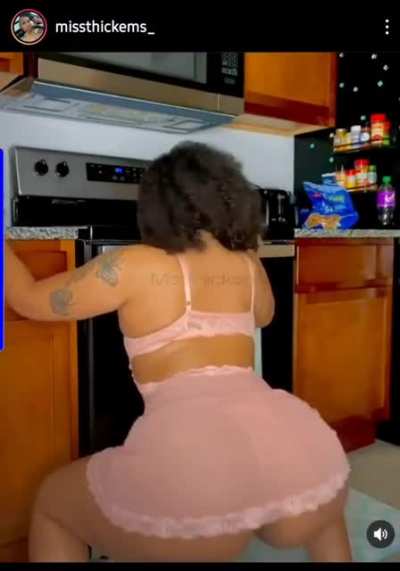 missthickems_ (@mis<wbr>sthic<wbr>kems_<wbr>)