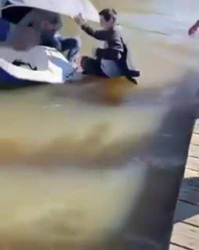 Три мудреца в одном тазу Пусти<wbr>лись по морю в грозу. Будь попро<wbr>чнее Старый таз, Длинее был бы мой расск<wbr>аз.